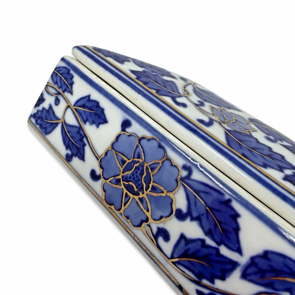 Vintage Blue White Floral Porcelain Trinket Box Gold Detail Lidded Jewelry Box - Picture 4 of 16